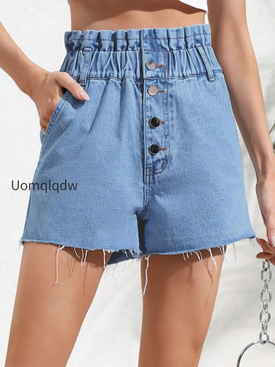 denim-shorts-with-pockets