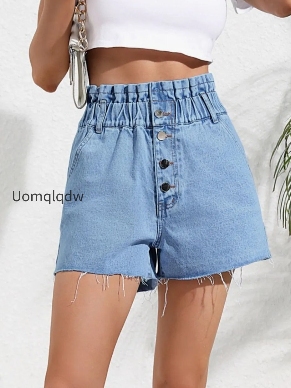 denim-shorts-with-pockets