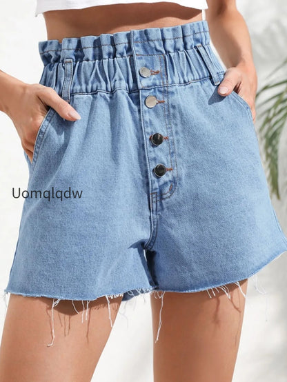 denim-shorts-with-pockets