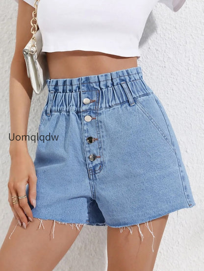denim-shorts-with-pockets